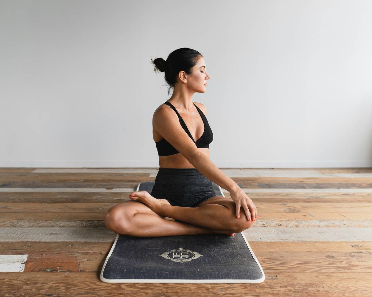 A graphic illustrating the benefits of consistent mindfulness practice